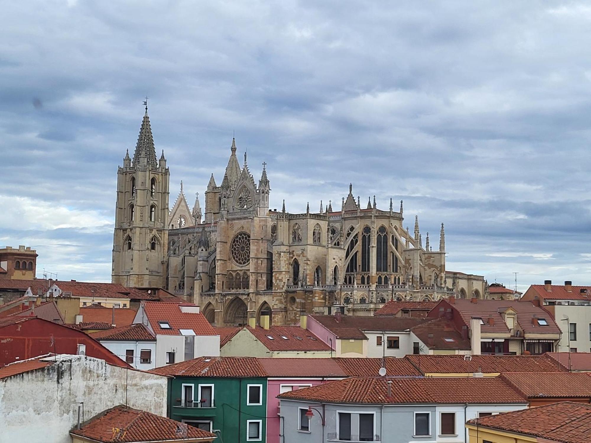 Апартаменты Catedral De Leon II Экстерьер фото