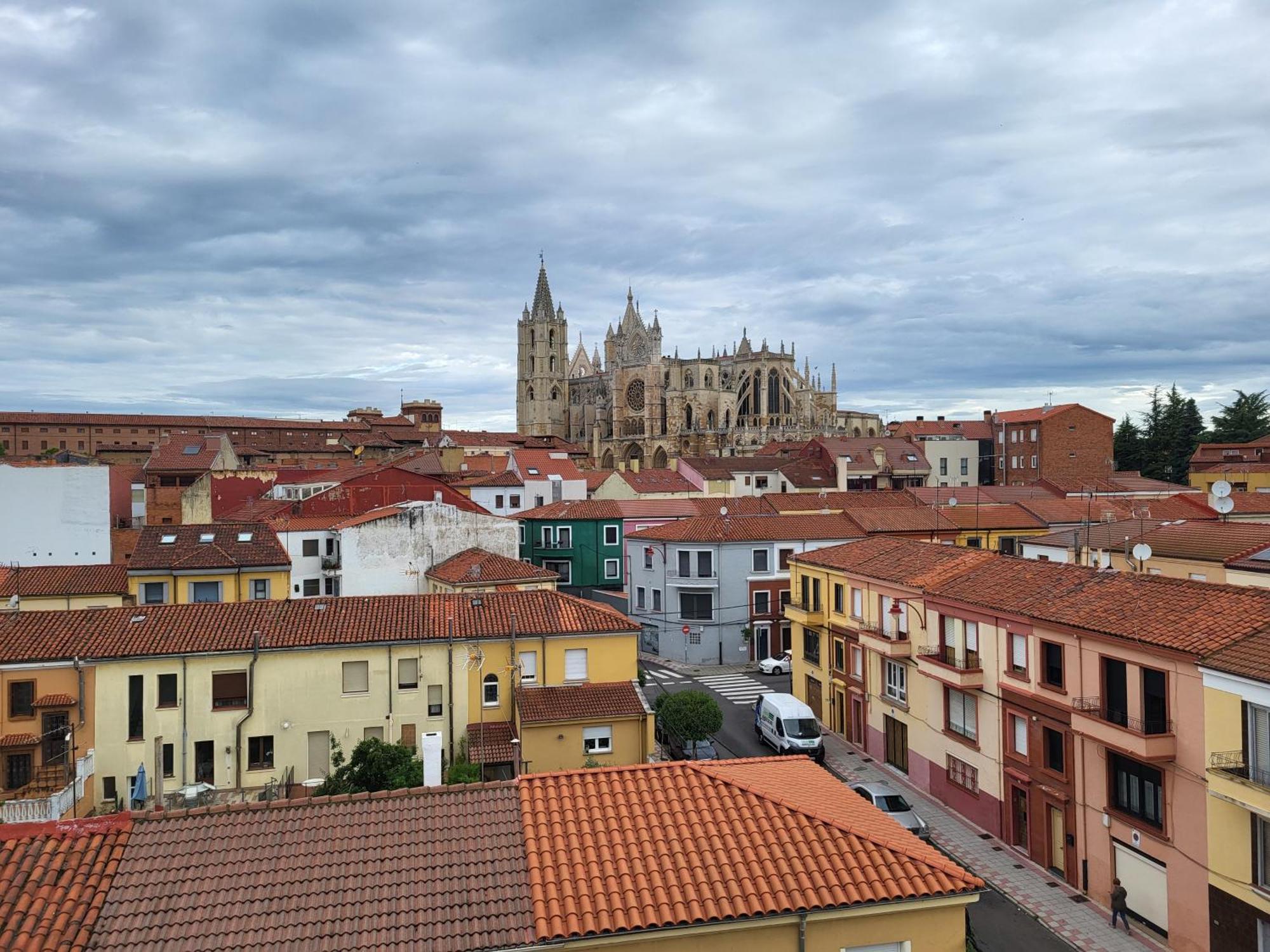 Апартаменты Catedral De Leon II Экстерьер фото